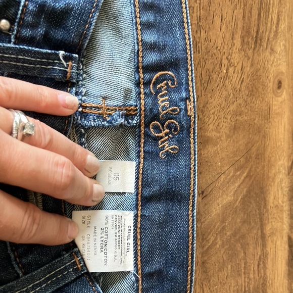 Women’s jeans - Picture 2 of 3